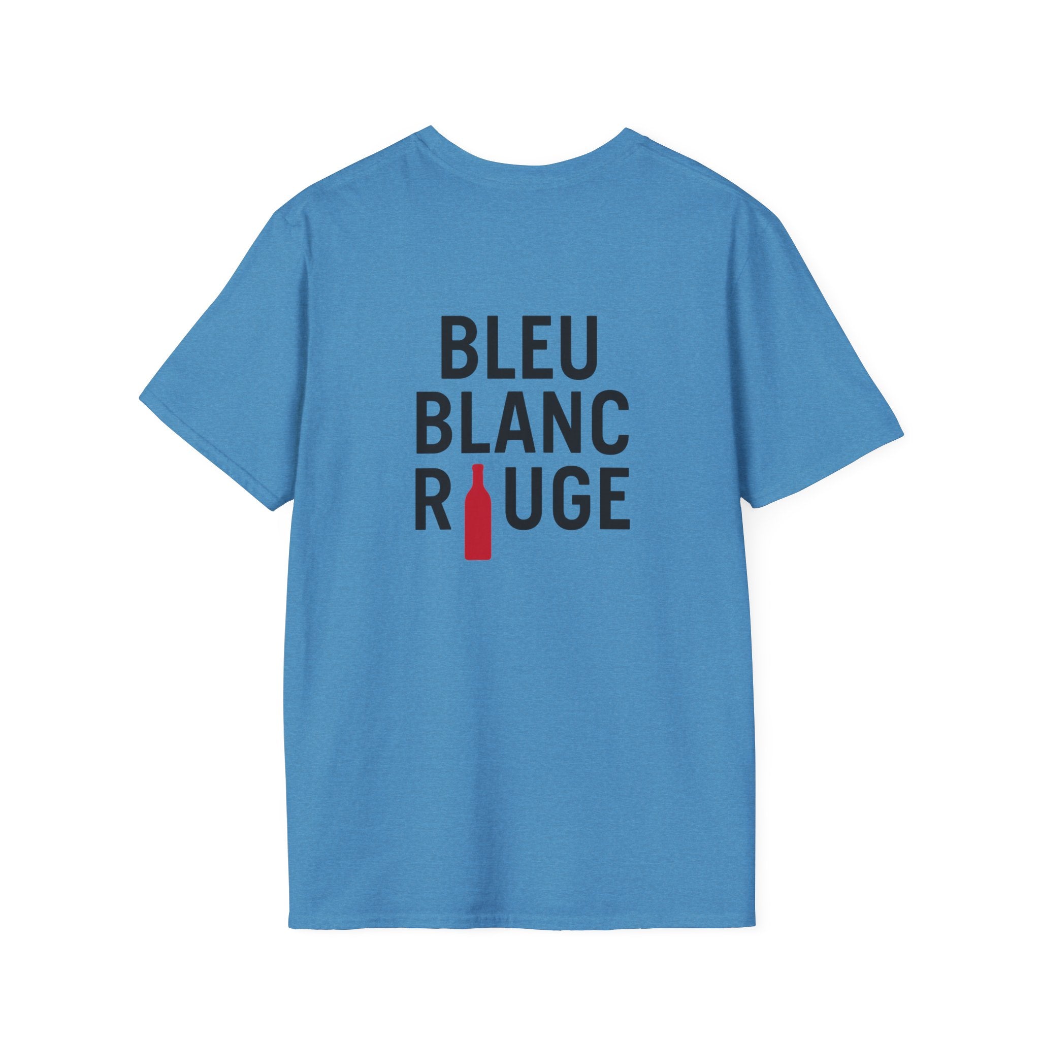 T-shirt La Famille Française bleu – logo coq tricolore côté cœur et dos “Bleu Blanc Rouge” avec bouteille de vin rouge à la place du mot "rouge". 