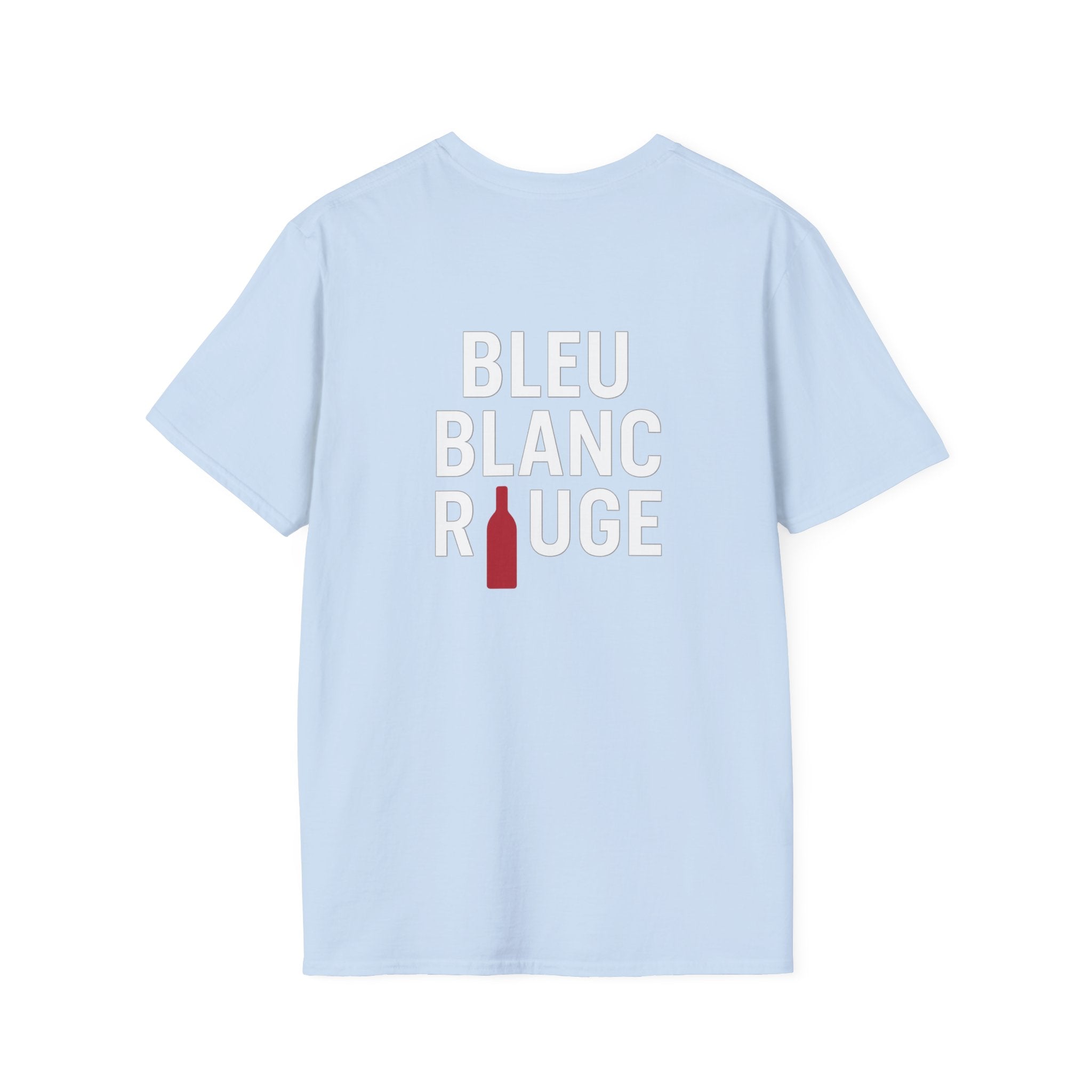 T-shirt La Famille Française bleu clair – logo coq tricolore côté cœur et dos “Bleu Blanc Rouge” avec bouteille de vin rouge à la place du mot "rouge". 