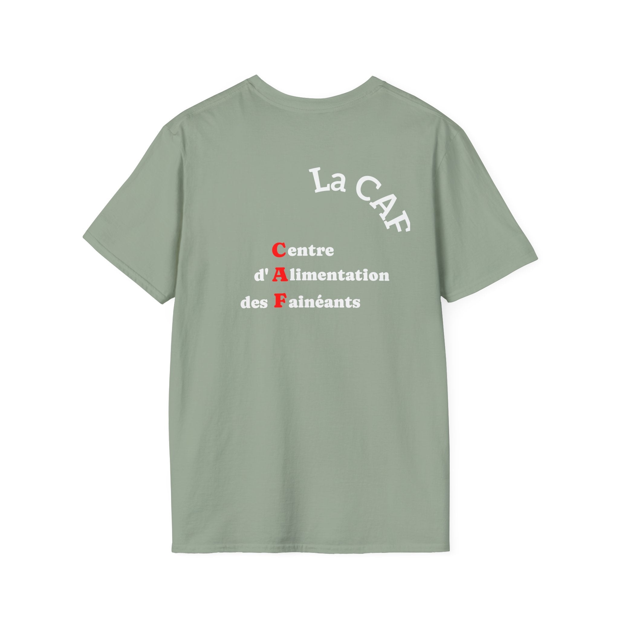 T-shirt La Famille Française vert kaki – logo coq tricolore côté cœur et dos inscription humoristique “La CAF : Caisse d'Alimentaiton des Feinéants”.